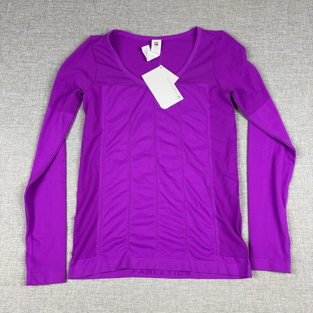 Fabletics‎ Delta Shirt Womens Medium Purple Long Sleeve V-Neck Moisture Wicking